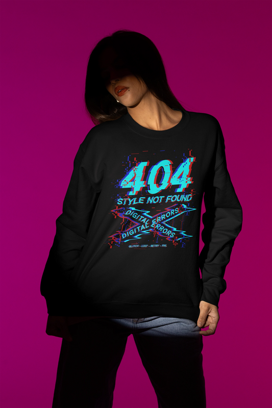 404 Style Not Found | Glitch Pullover im Digital-Error-Look – schwarz Pullover als Weibliches Model-Mockup, hochwertiges Nerd- & Gaming-Design Produktfoto.