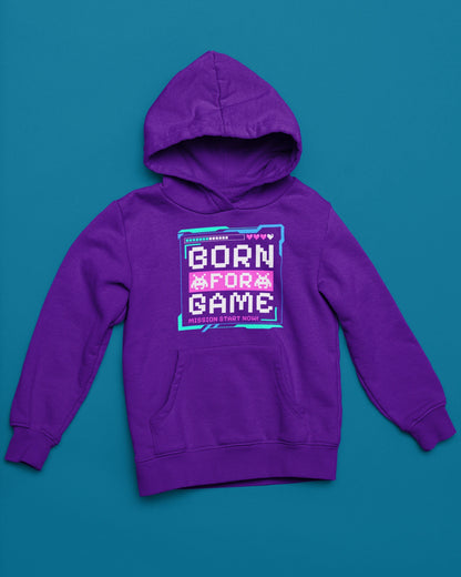 Born For Game – Retro Pixel Arcade Hoodie – lila Hoodie als flatlay-Mockup, modernes Gaming-Design und hochwertiges Produktfoto.