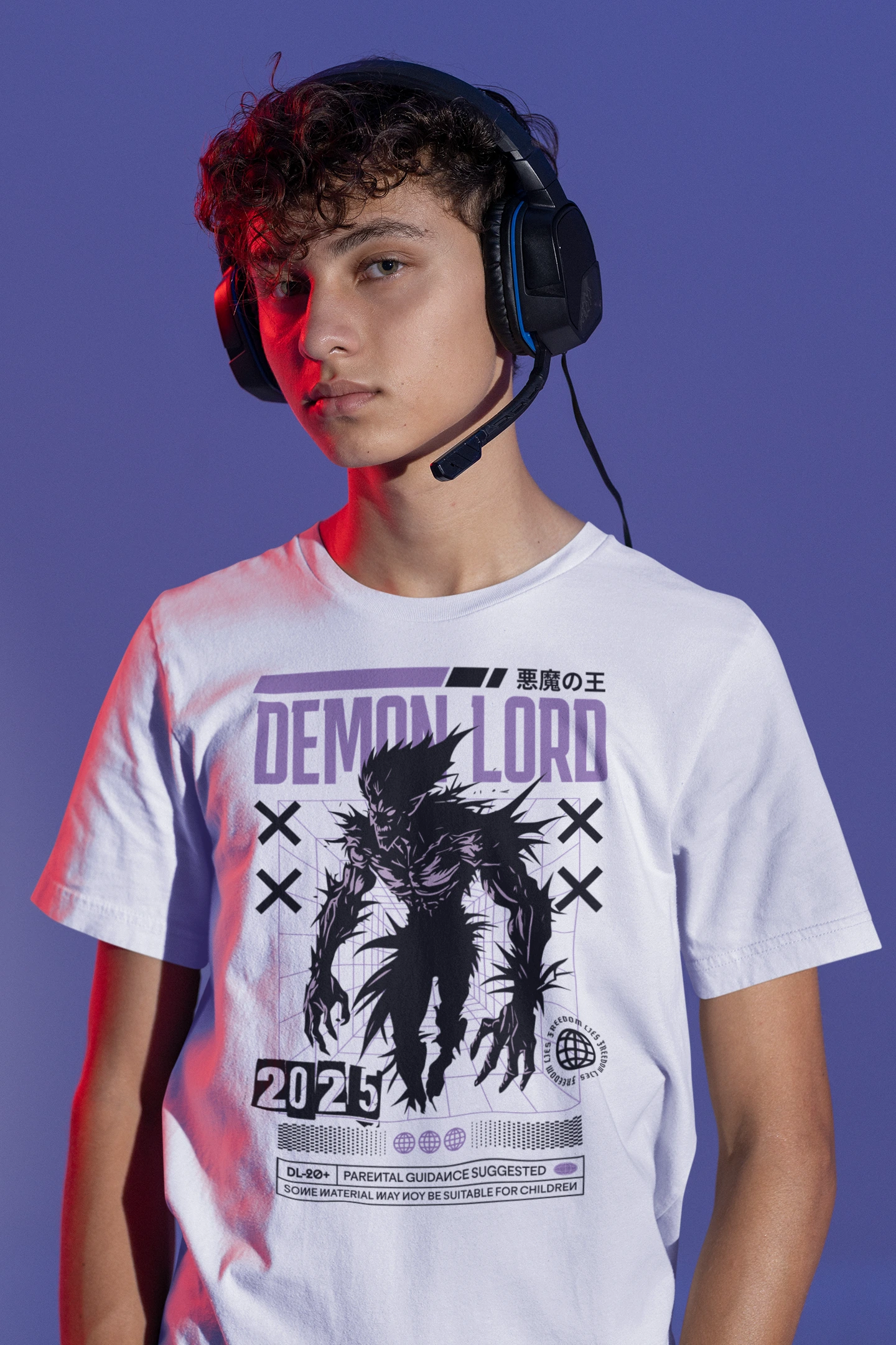 Demon Lord | Dark Fantasy T-Shirt für Gamer & Retro-Fans – weiss T-Shirt als maennlich-Mockup, modernes Gaming-Design und hochwertiges Produktfoto.