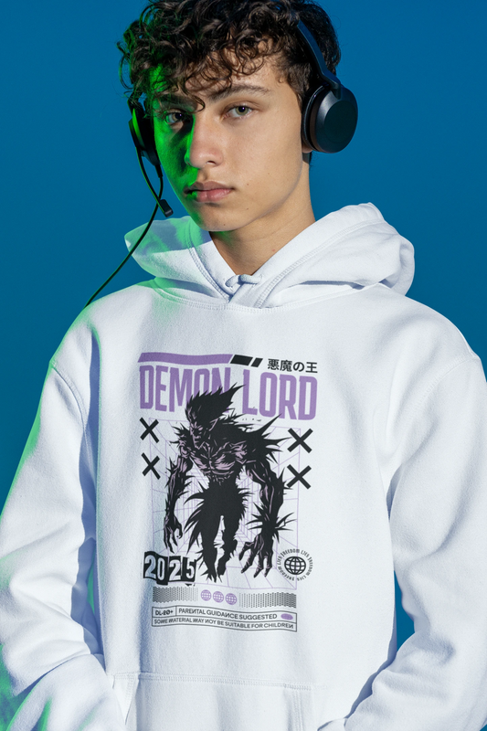 Demon Lord Hoodie – Dark Retro Grid Monster Design – weiss Hoodie als maennlich-Mockup, modernes Gaming-Design und hochwertiges Produktfoto.