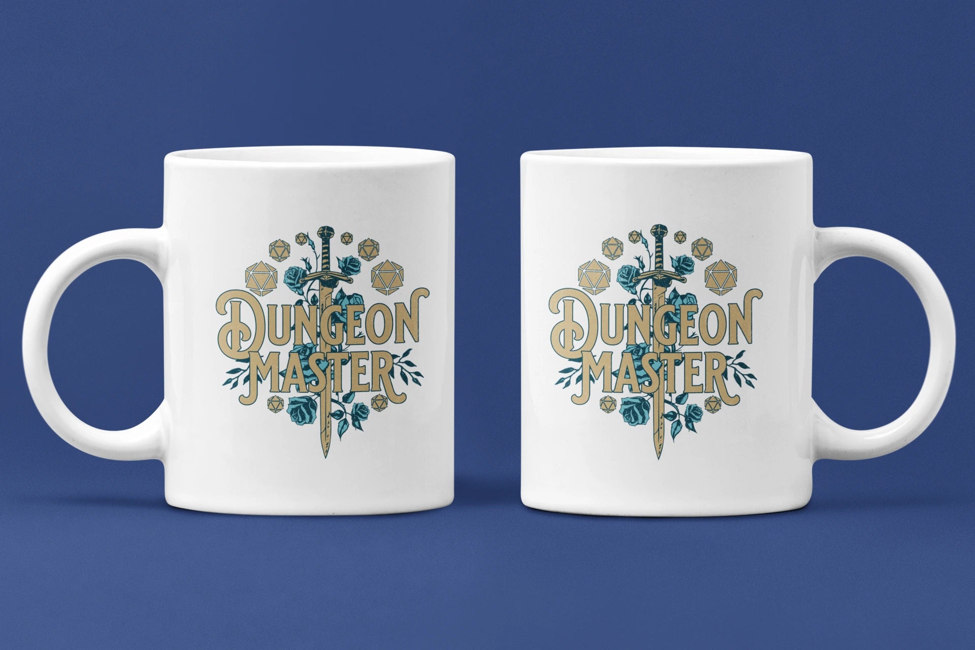 Dungeon Master – Keramiktasse (325 ml) – 325 ml Keramiktasse als Doppel-Mockup, hochwertiges Gaming- & Nerd-Design Produktfoto.