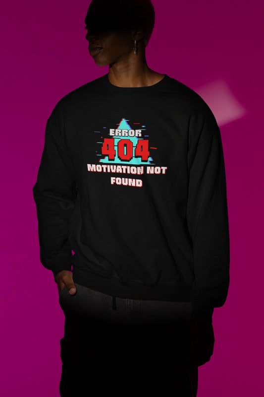 Error 404 – Motivation Not Found | Glitch Pixel Pullover – schwarz Pullover als Maennliches Model-Mockup, hochwertiges Nerd- & Gaming-Design Produktfoto.