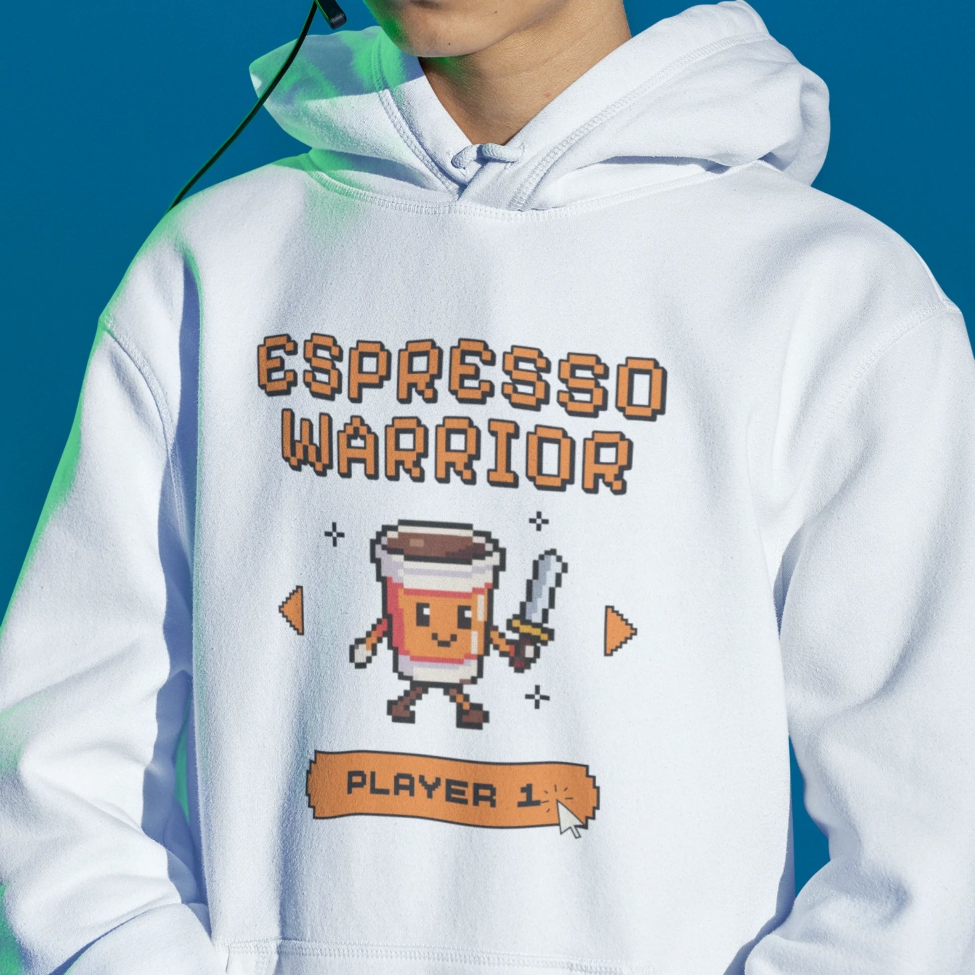 Weißer Espresso Warrior Player 1 Hoodie mit 8 Bit Coffee Fighter Pixel Motiv
