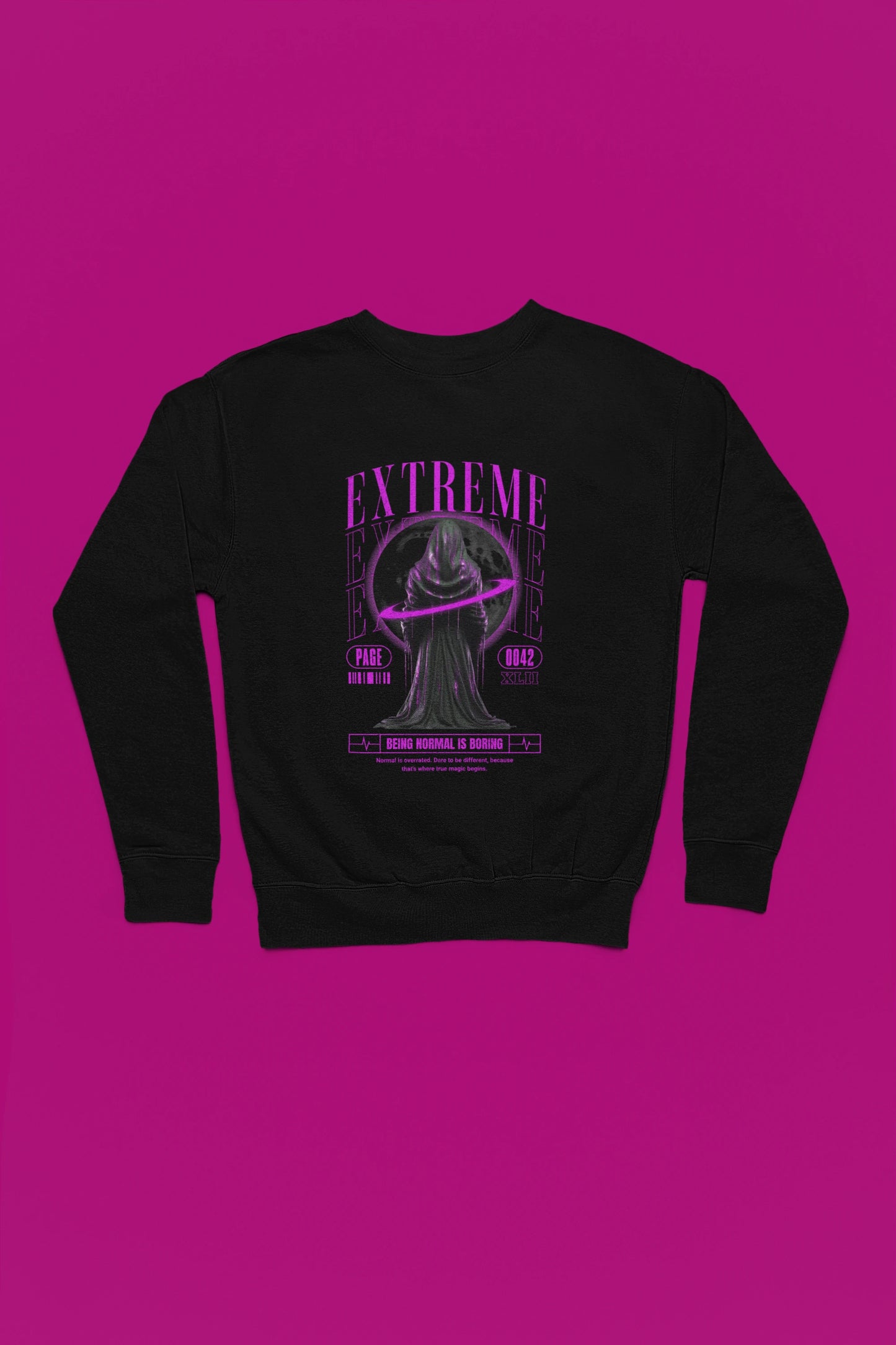 Extreme | „Being Normal Is Boring“ Pullover im Dark-Fantasy-Style – schwarz Pullover als Flatlay-Mockup, hochwertiges Nerd- & Gaming-Design Produktfoto.