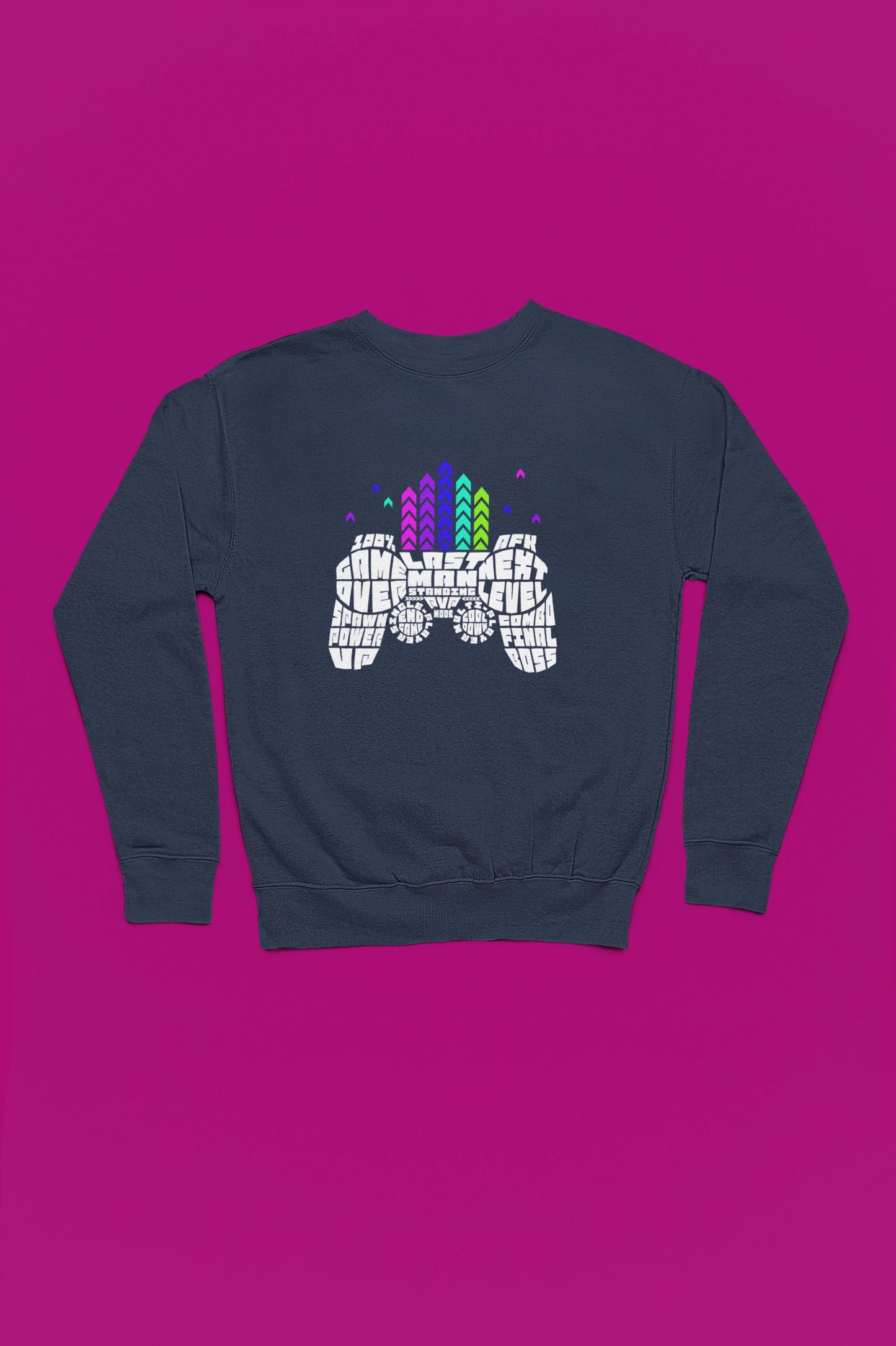 Game Controller Typography | Gamer Sprueche Pullover – marine Pullover als Flatlay-Mockup, hochwertiges Nerd- & Gaming-Design Produktfoto.