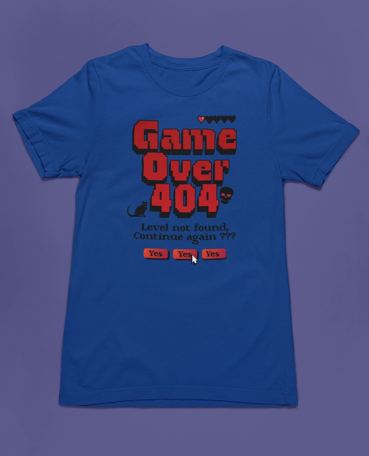 Game Over 404 | Lustiges Pixel Gamer T-Shirt im Retro-Style – blau T-Shirt als flatlay-Mockup, modernes Gaming-Design und hochwertiges Produktfoto.