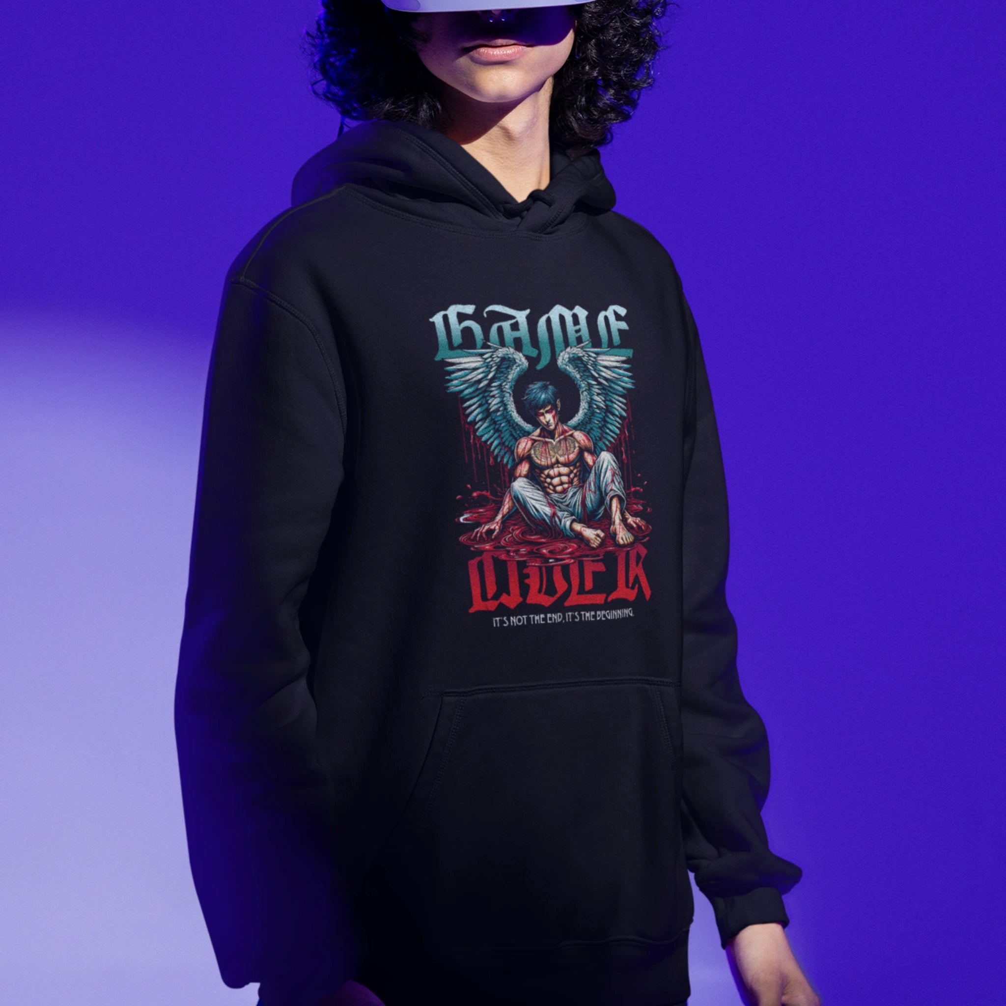 Gamer Hoodie - Game Over Angel in schwarz – Unisex Gaming Hoodie im Nerd & Streetwear Style, getragen von männlichen Model