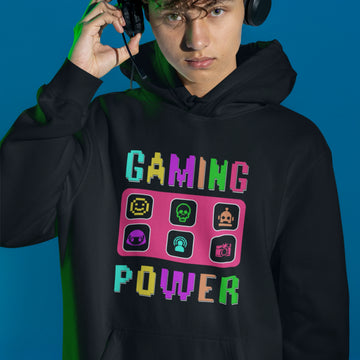 Gamer Hoodie - Gaming Power schwarz – Gaming Hoodie getragen von maennlichem Model mit Gaming Power Print
