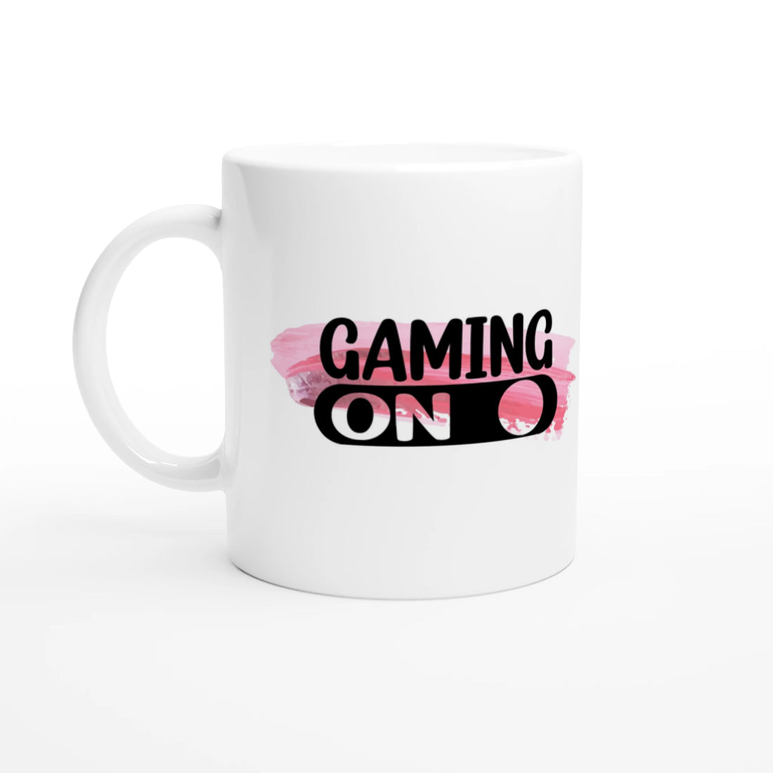 Gaming Mode On – Keramiktasse Tasse frontansicht – hochwertiges Nerdrovert Mockup mit Gaming Motiv