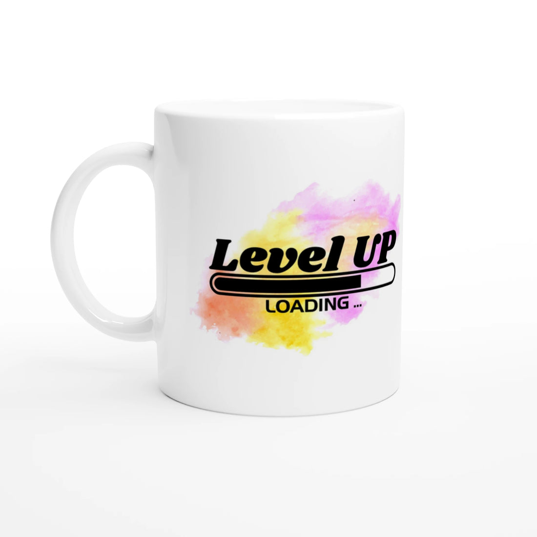 Gaming Tasse - Level Up Loading Tasse frontansicht – hochwertiges Nerdrovert Mockup mit Gaming Motiv