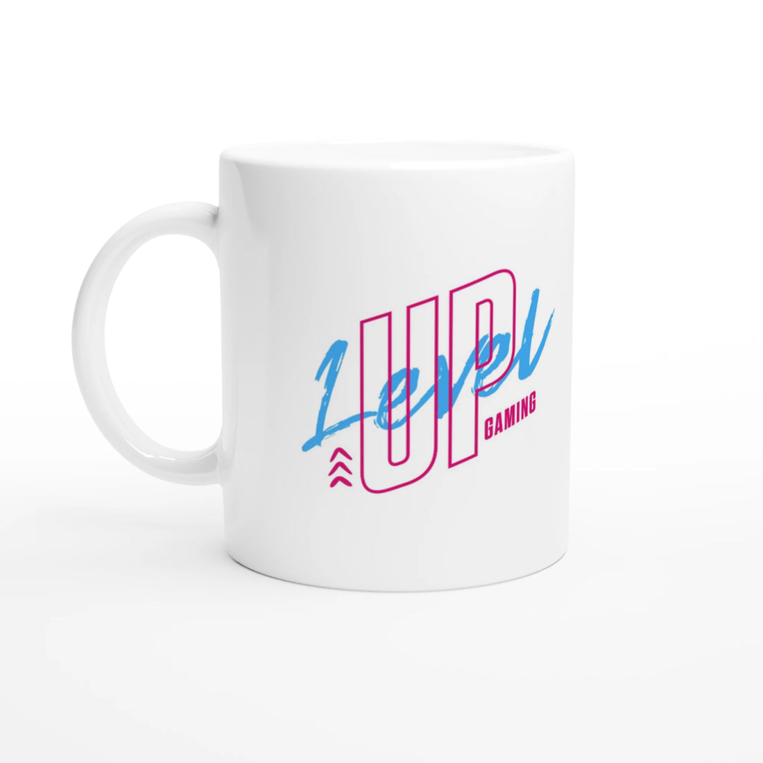 Gaming Tasse - Level Up Tasse frontansicht – hochwertiges Nerdrovert Mockup mit Gaming Motiv