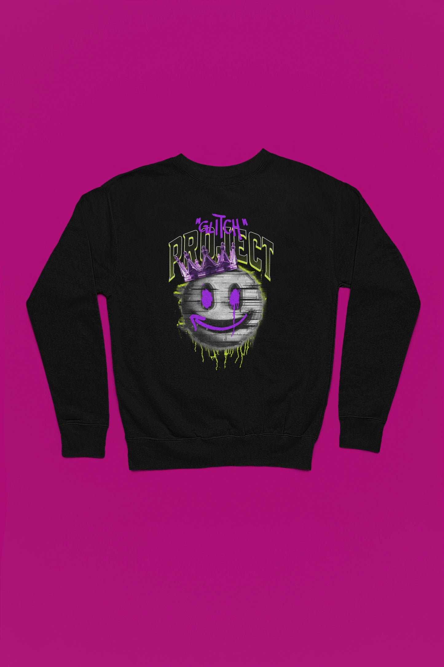 Glitch Project – Neon Crown Smiley Pullover – schwarz Pullover als Flatlay-Mockup, hochwertiges Nerd- & Gaming-Design Produktfoto.