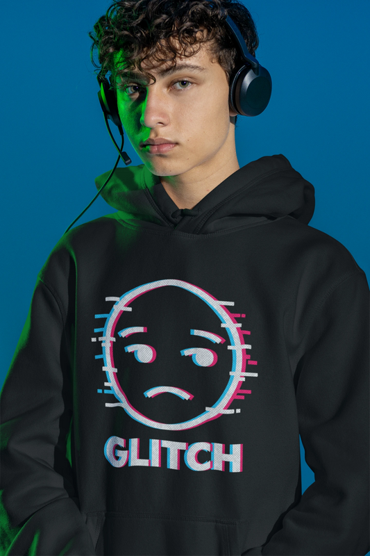 Glitch Sad Face – Cyber-Style Hoodie fuer Gamer & Digital Souls – schwarz Hoodie als maennlich-Mockup, modernes Gaming-Design und hochwertiges Produktfoto.