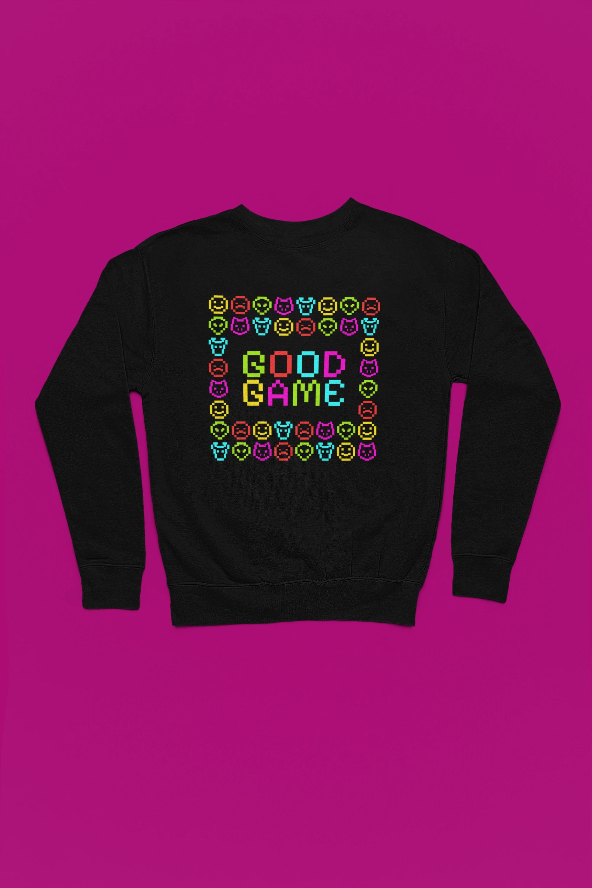 Good Game | Bunter Pixel-Pullover im Retro-Arcade-Style – schwarz Pullover als Flatlay-Mockup, hochwertiges Nerd- & Gaming-Design Produktfoto.