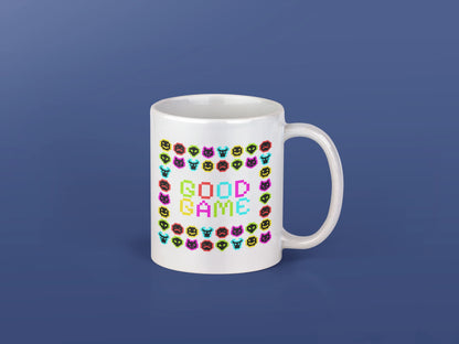 Good Game – Keramiktasse (325 ml) – 325 ml Keramiktasse als Flatlay Mockup, hochwertiges Gaming- & Nerd-Design Produktfoto.