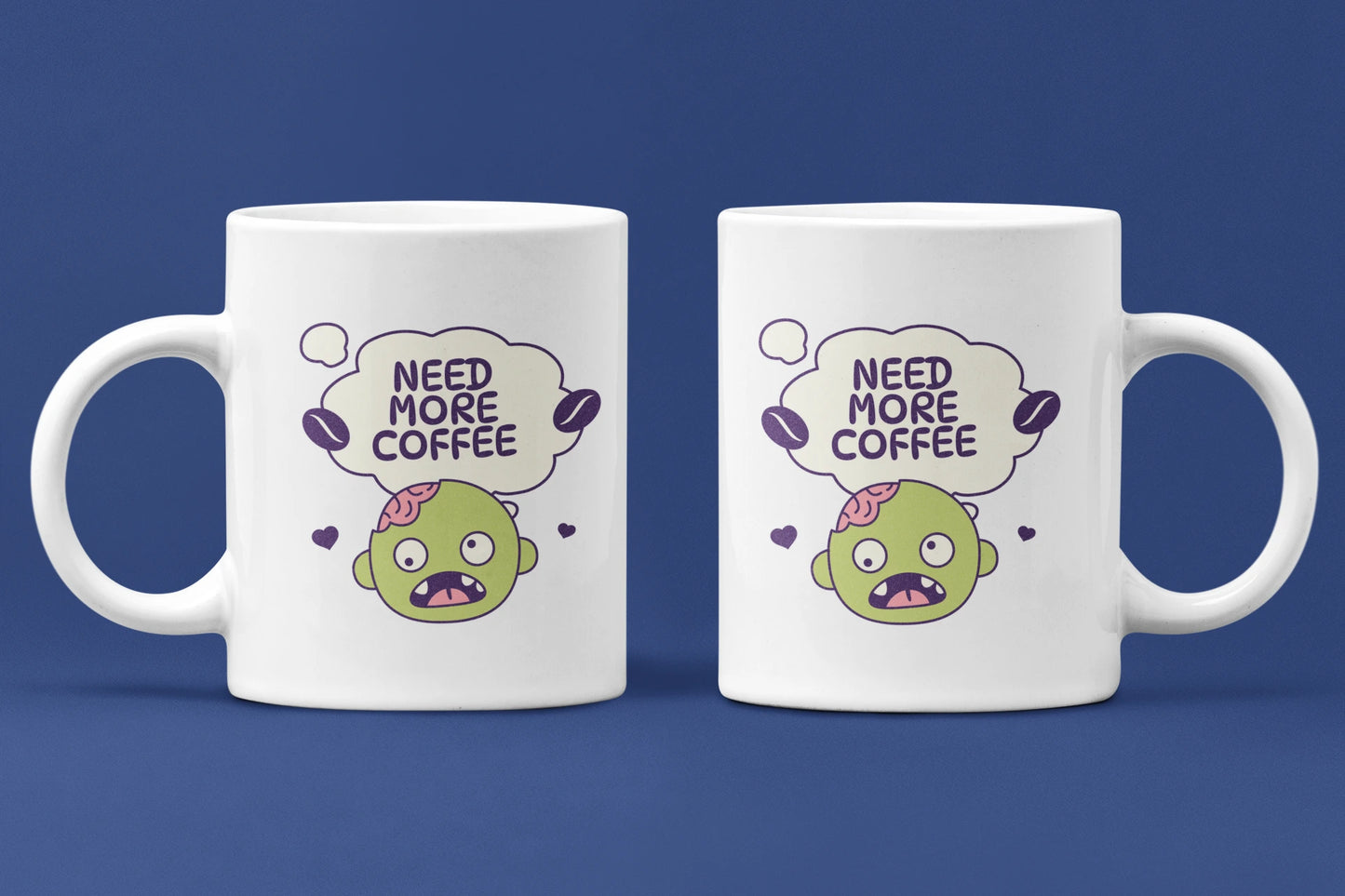 Need More Coffee – Keramiktasse (325 ml) – 325 ml Keramiktasse als Doppel-Mockup, hochwertiges Gaming- & Nerd-Design Produktfoto.