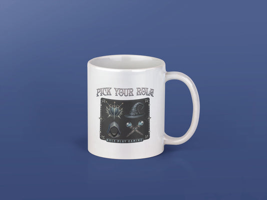 Pick Your Role – Keramiktasse (325 ml) – 325 ml Keramiktasse als Flatlay Mockup, hochwertiges Gaming- & Nerd-Design Produktfoto.