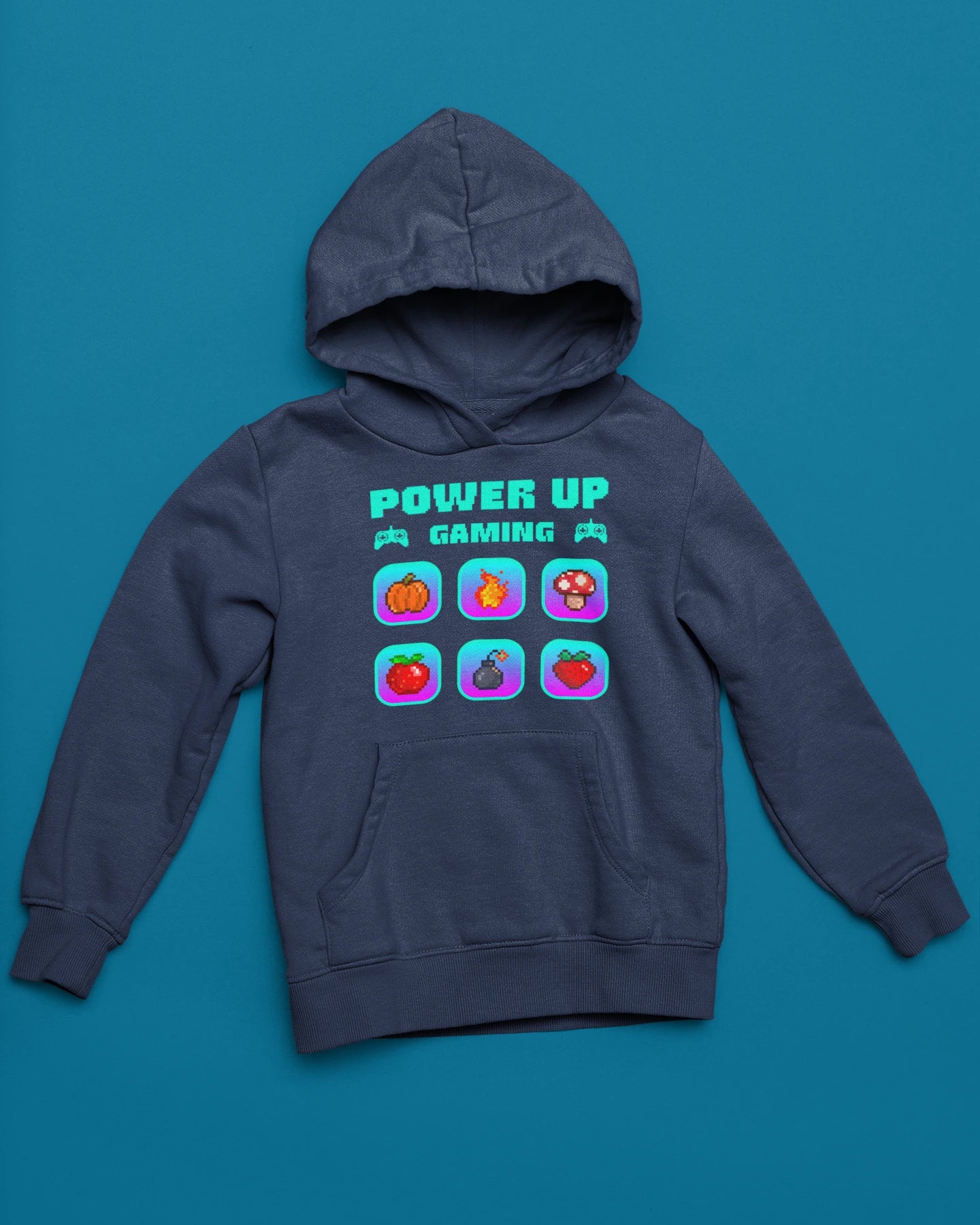 Power Up Gaming Icons | Bunter Retro-Pixel Hoodie – marine Hoodie als flatlay-Mockup, modernes Gaming-Design und hochwertiges Produktfoto.