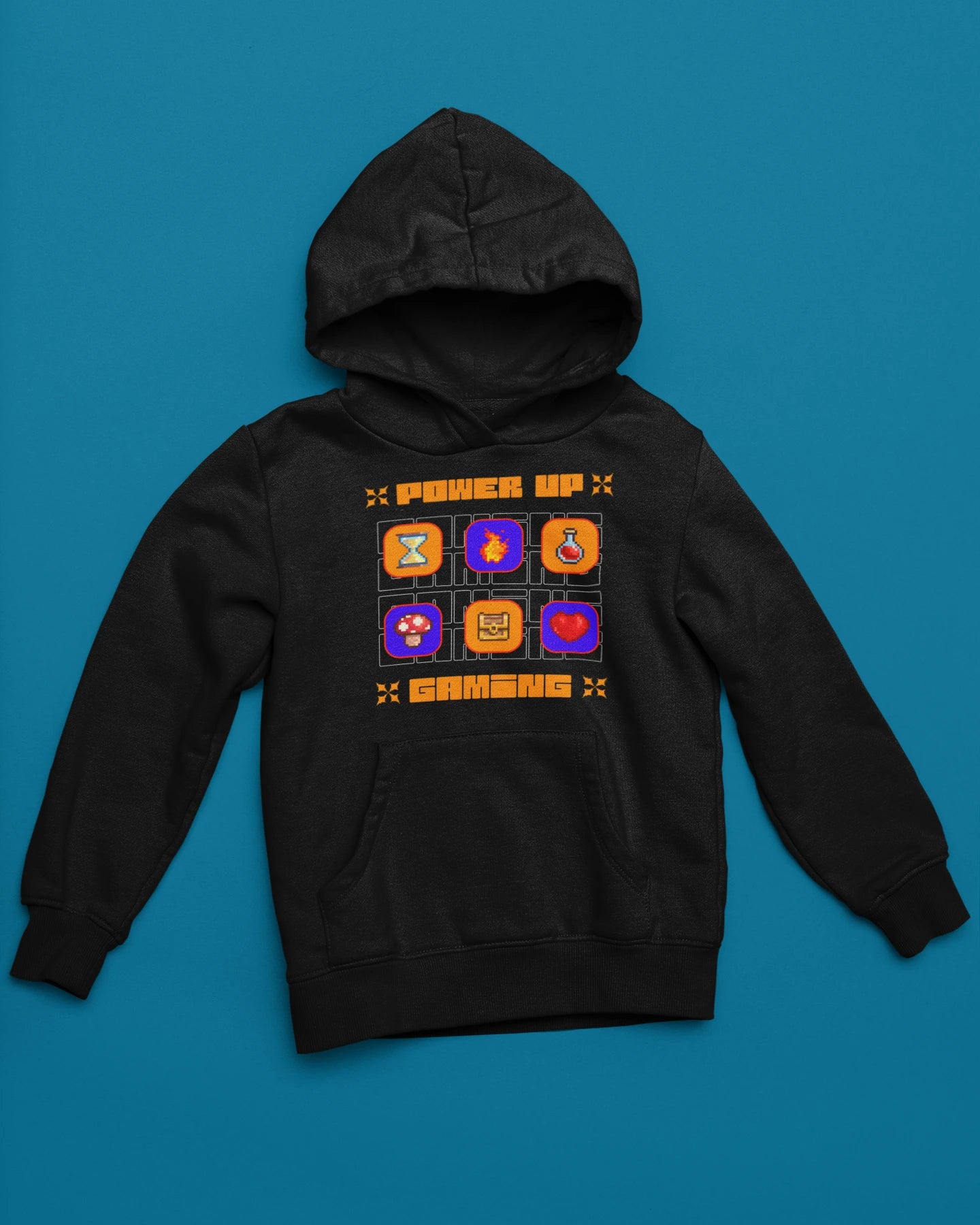 Power Up Gaming | Retro Pixel Hoodie fuer echte Gamer – schwarz Hoodie als flatlay-Mockup, modernes Gaming-Design und hochwertiges Produktfoto.