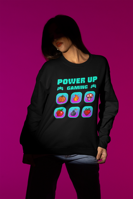 Power Up Gaming – Retro Pixel Icons Pullover – schwarz Pullover als Weibliches Model-Mockup, hochwertiges Nerd- & Gaming-Design Produktfoto.