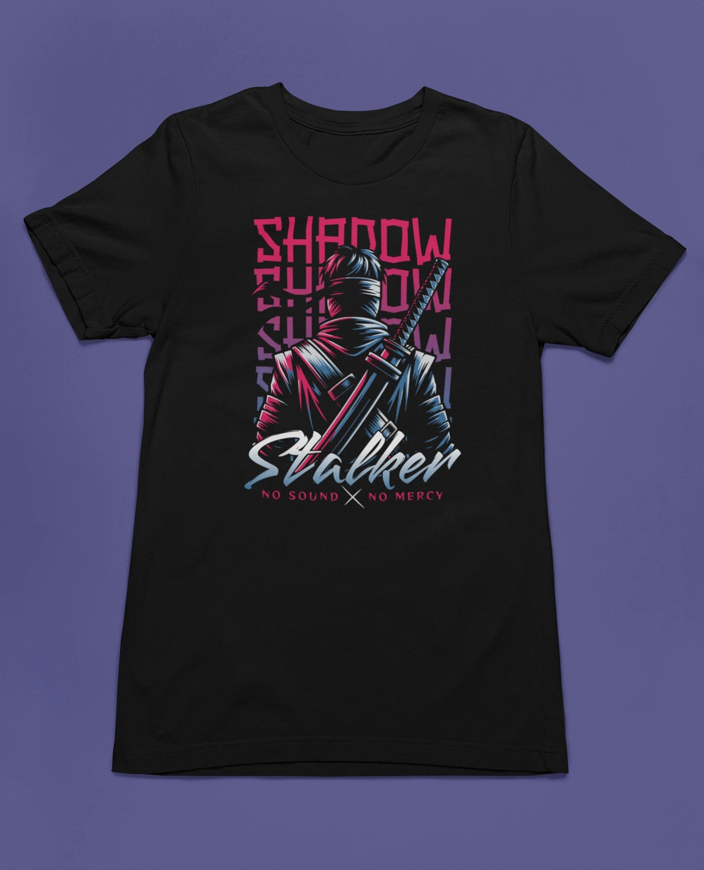 Shadow Stalker | Stealth Ninja T-Shirt – No Sound, No Mercy | Urban Warrior Streetwear – schwarz T-Shirt als flatlay-Mockup, modernes Gaming-Design und hochwertiges Produktfoto.