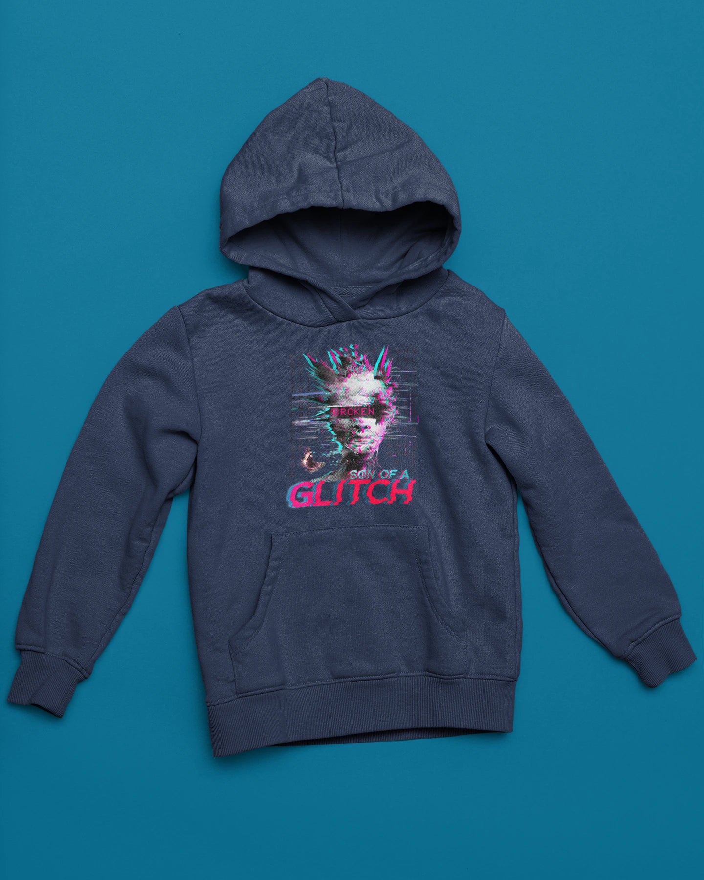 Son of a Glitch Hoodie – Cyberpunk Glitch Art & Digital Chaos – marine Hoodie als flatlay-Mockup, modernes Gaming-Design und hochwertiges Produktfoto.