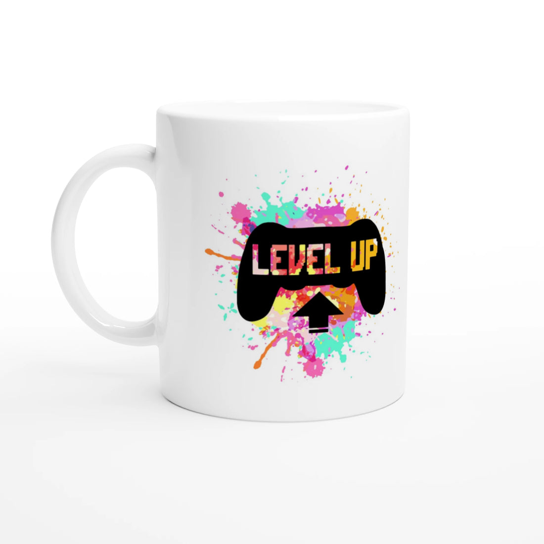 Splash Gaming Tasse - Level Up Tasse frontansicht – hochwertiges Nerdrovert Mockup mit Gaming Motiv
