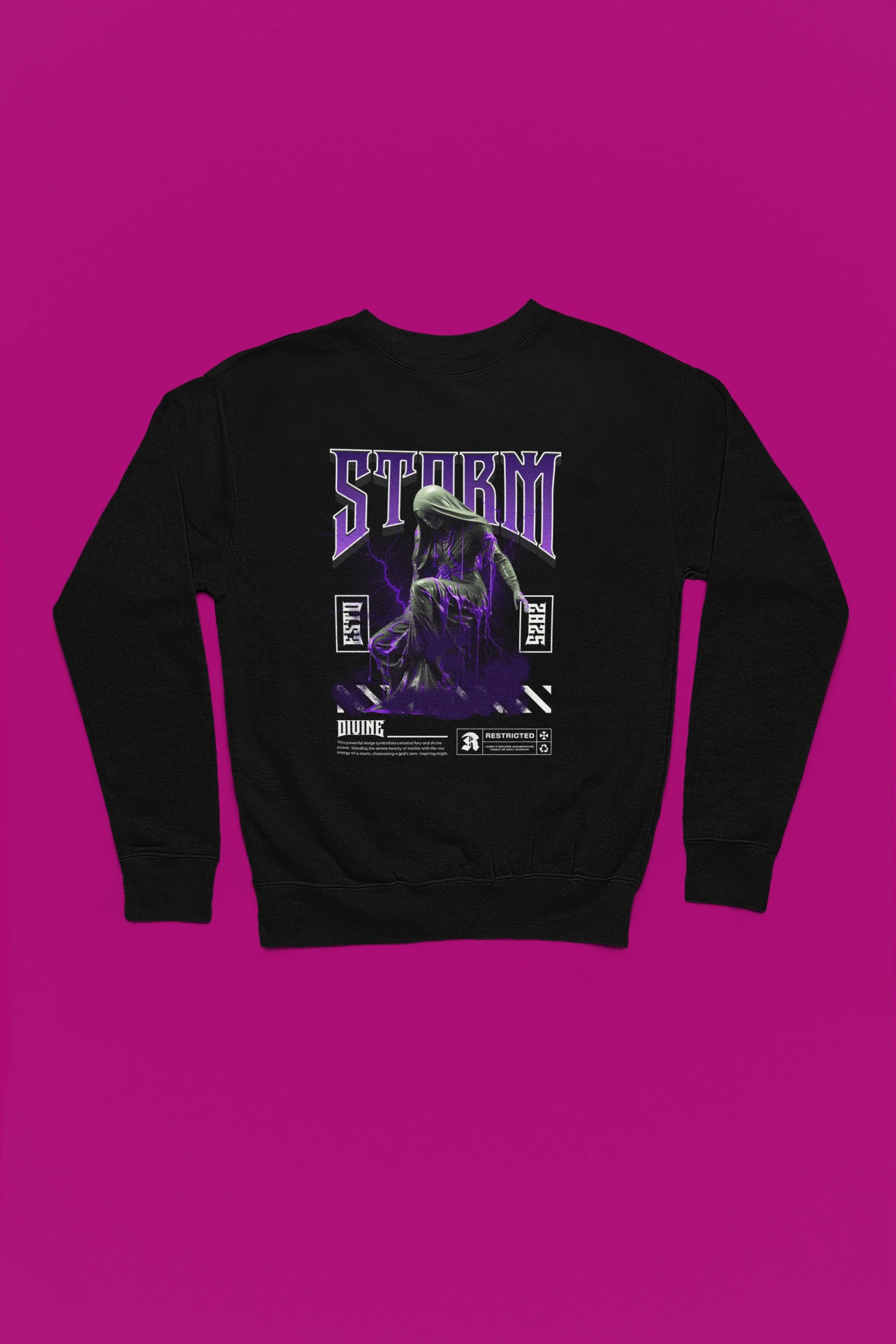 Storm Divine – Gothic Marble Statue Lightning Pullover – schwarz Pullover als Flatlay-Mockup, hochwertiges Nerd- & Gaming-Design Produktfoto.