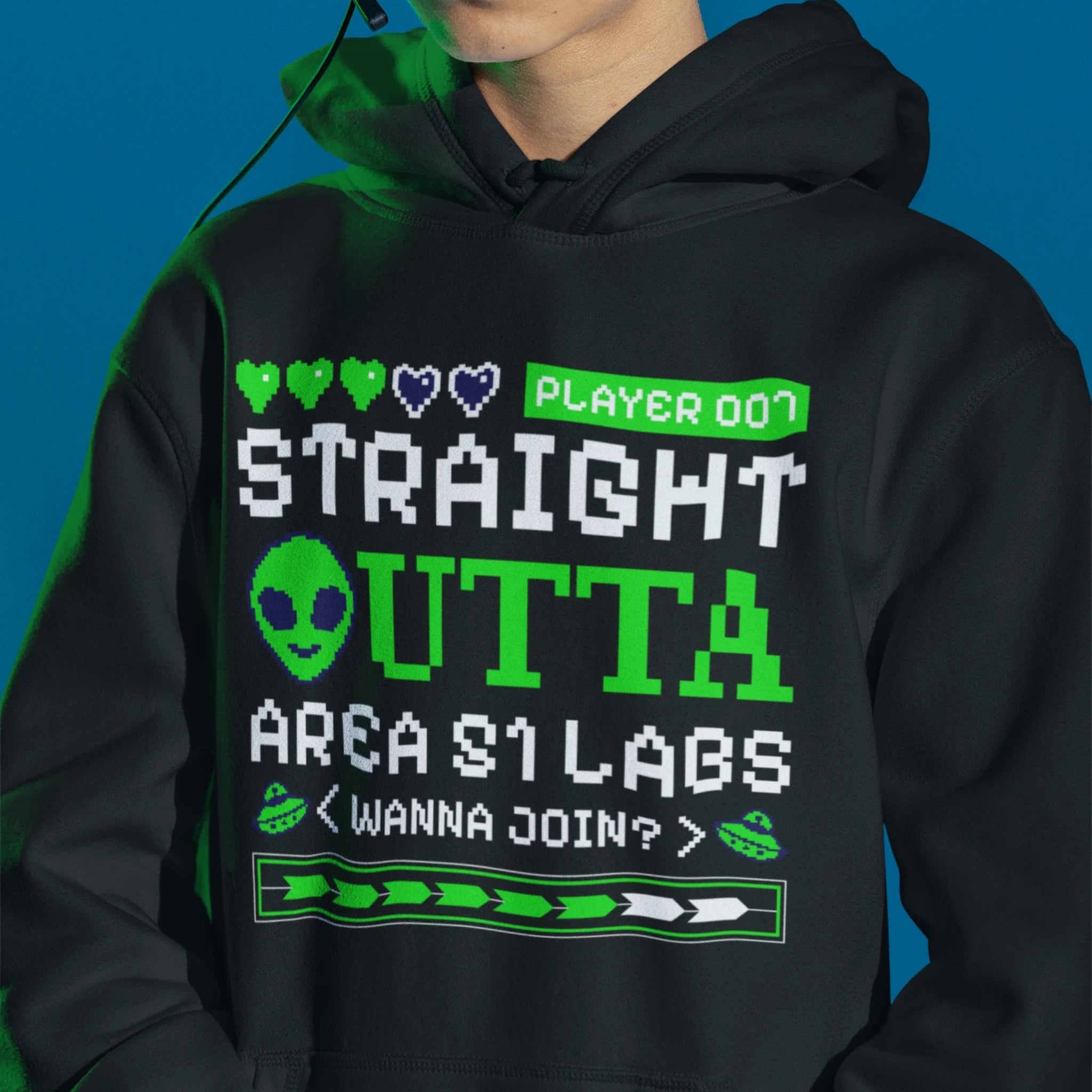 Schwarzer Straight Outta Area 51 Hoodie mit Alien 8 Bit Gamer Print