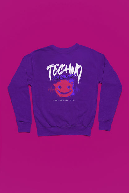 Techno Frequency Pullover – Stay Tuned to the Rhythm – lila Pullover als Flatlay-Mockup, hochwertiges Nerd- & Gaming-Design Produktfoto.