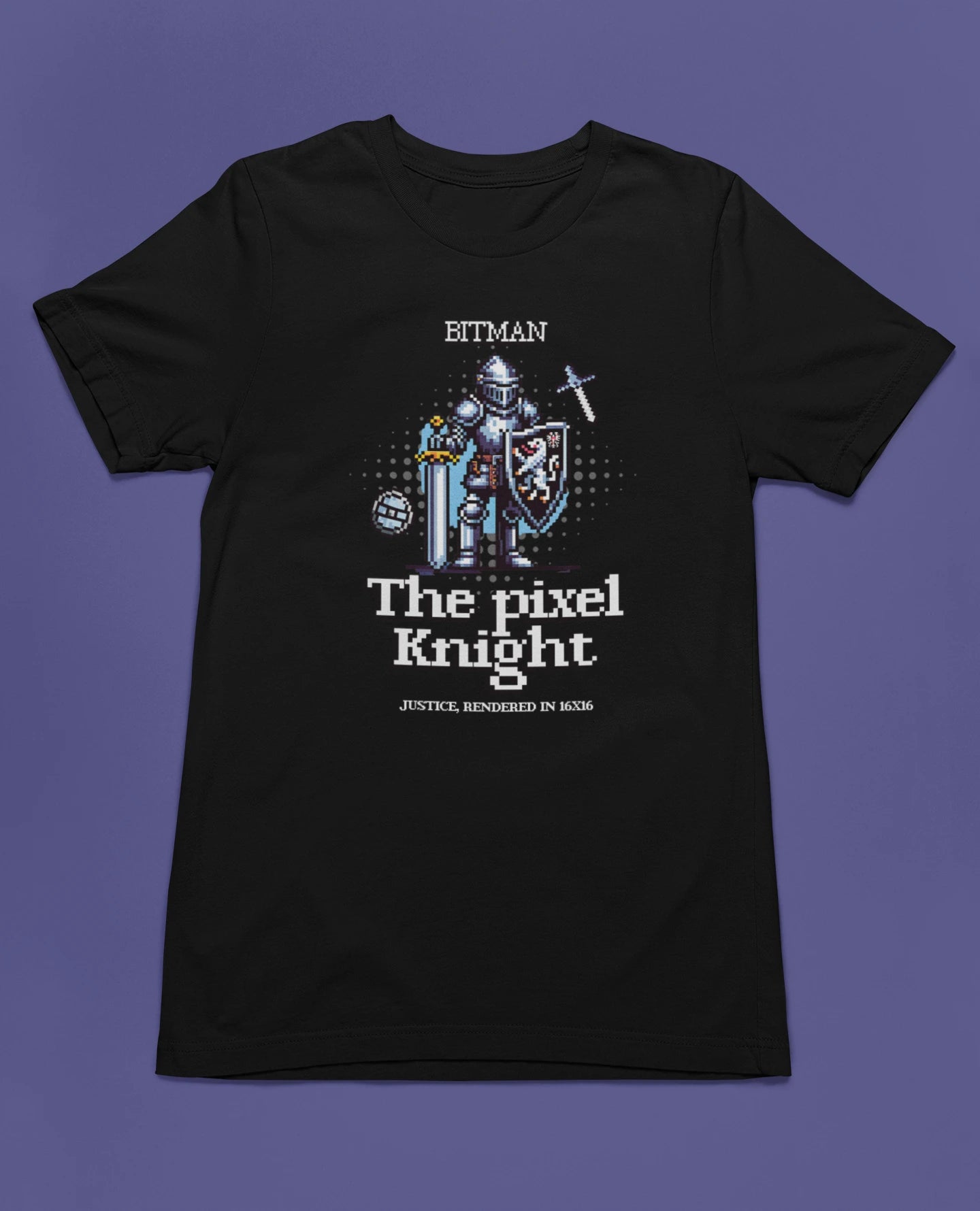 The Pixel Knight | 8-Bit Ritter T-Shirt für Retro Gamer – schwarz T-Shirt als flatlay-Mockup, modernes Gaming-Design und hochwertiges Produktfoto.