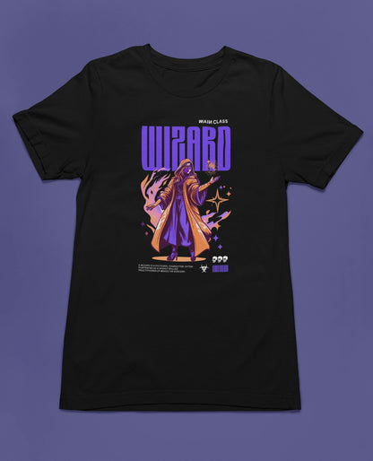 Wizard – Main Class Edition | Fantasy Gaming T-Shirt – schwarz T-Shirt als flatlay-Mockup, modernes Gaming-Design und hochwertiges Produktfoto.